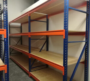 Rack con aglomerado